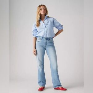 Levi’s 501® ‘90S WOMEN'S JEANS Look Downhill - Light Wash